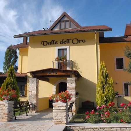 Hotel Valle Dell' Oro ペスカッセーロリ エクステリア 写真