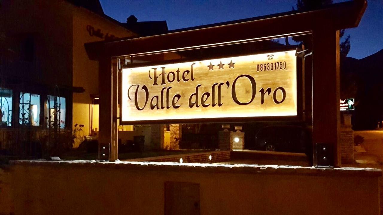 Hotel Valle Dell' Oro ペスカッセーロリ エクステリア 写真